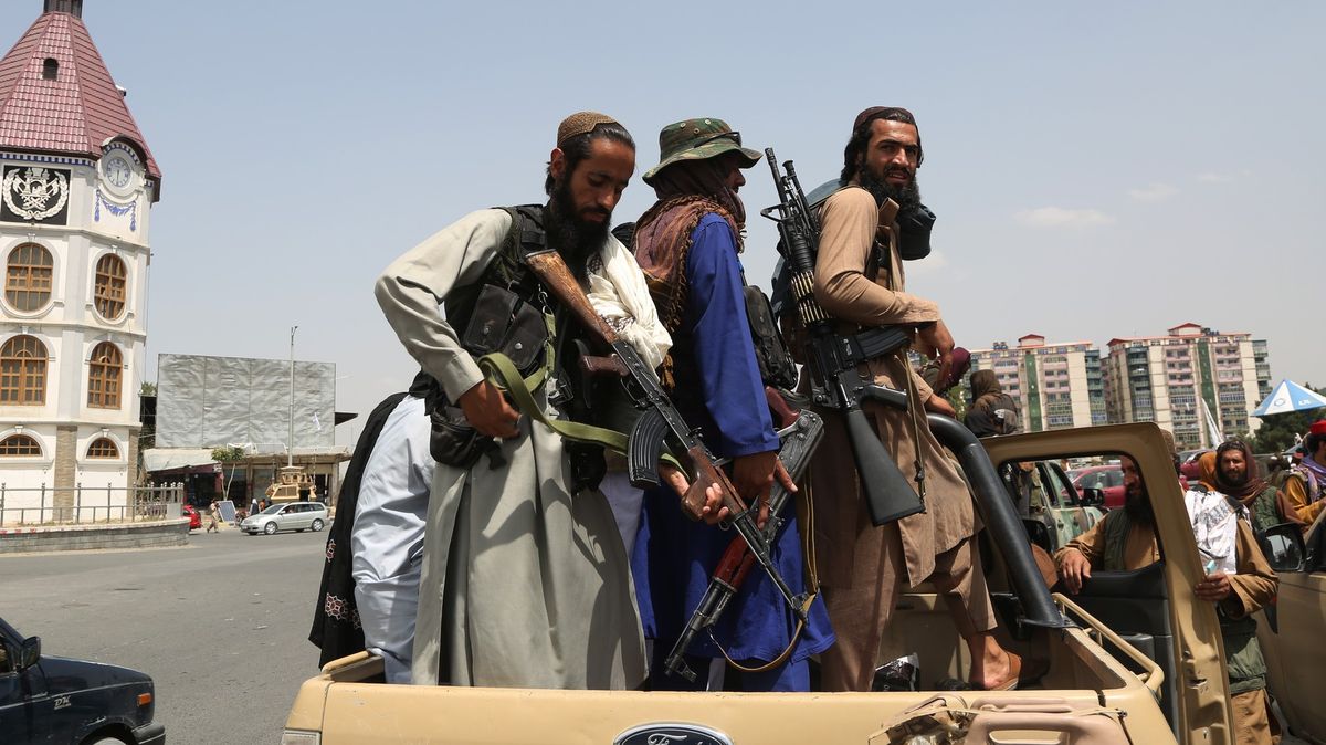 Vítězství Tálibánu vlilo novou krev do žil islámským radikálům, obává se Západ